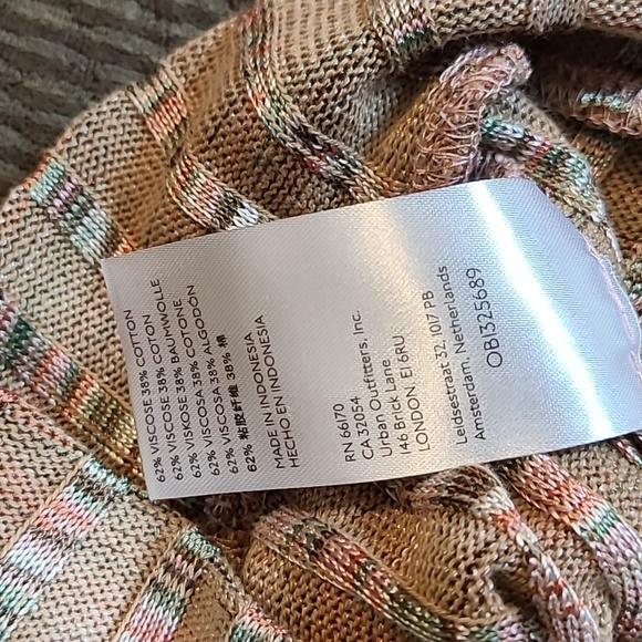 BDG Ribbed Crop Top NWT - Picture 6 of 8